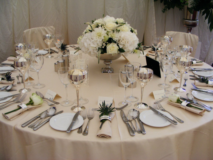 F&B banquet linen setup